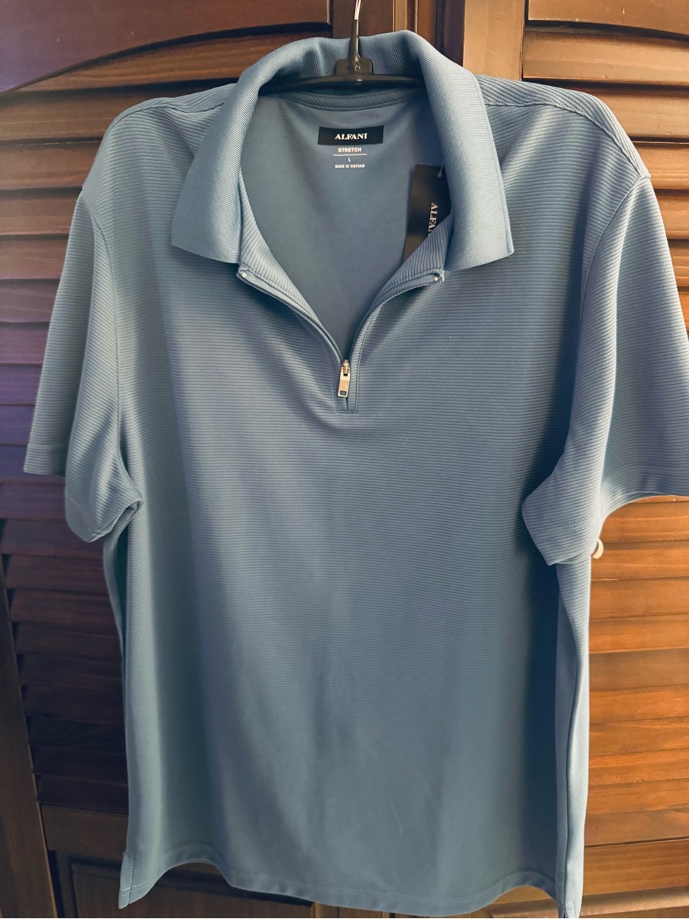 NWT Alfani Shirt Mens sz L Polo S/S Collar 1/4 Zip Stretch Ripple Knit Casual